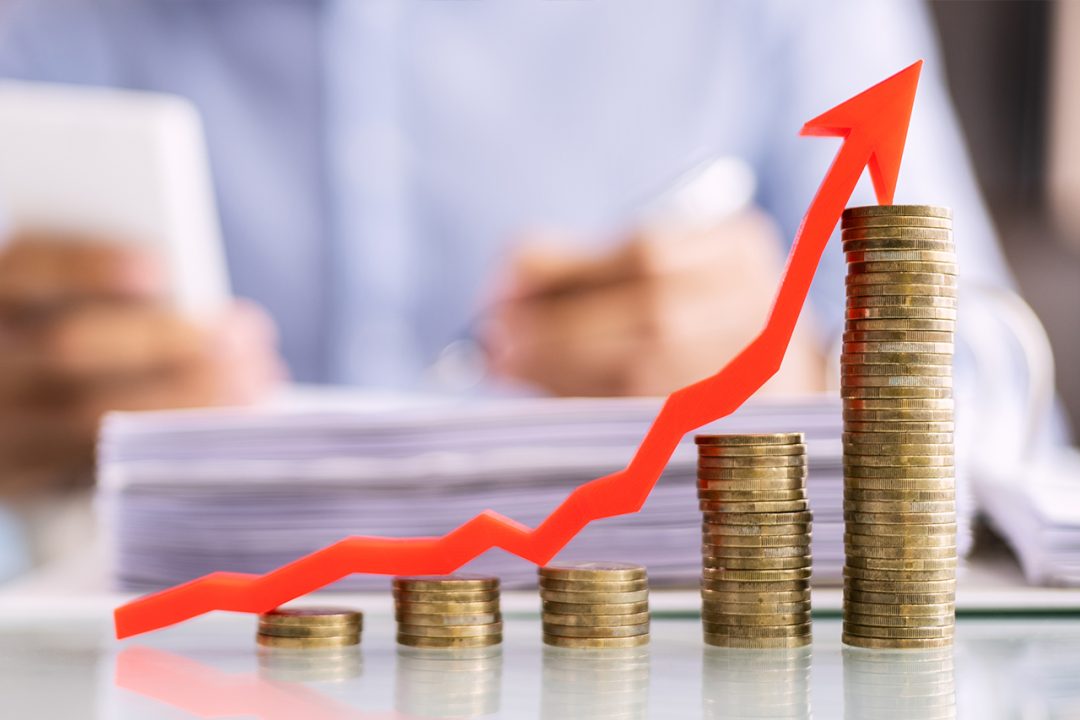 découvrez pourquoi les tarifs d'assurance augmenteront en 2025, les facteurs qui expliquent cette hausse et les conseils pour mieux gérer votre budget face à ces changements.