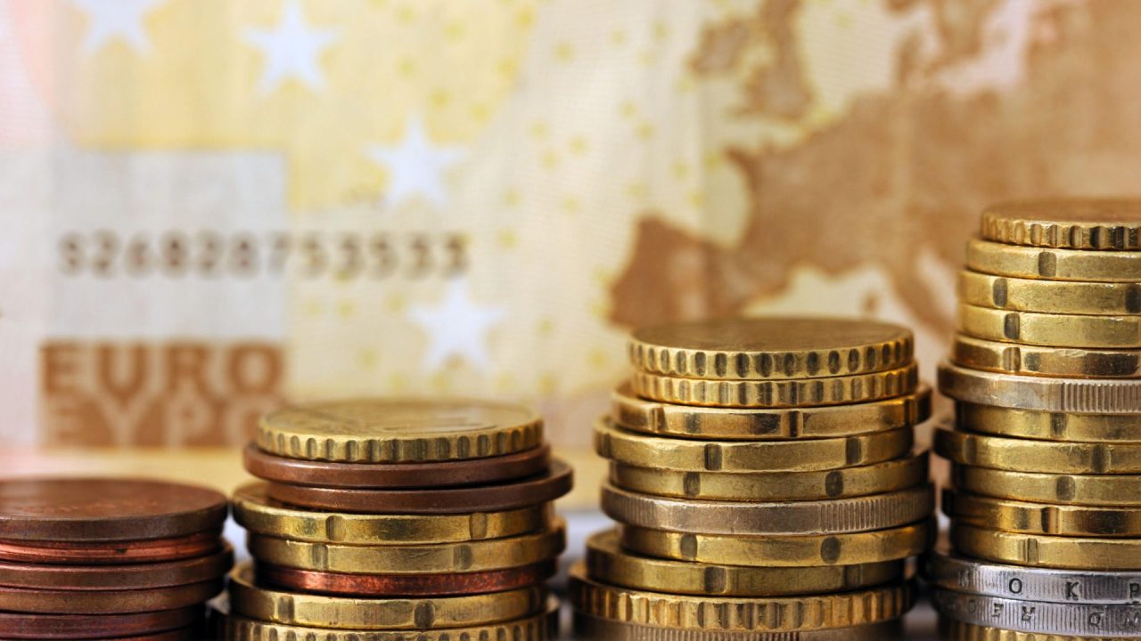 découvrez comment économiser sur votre assurance étudiante en comparant les offres et en trouvant les meilleures solutions pour protéger votre avenir sans vous ruiner.